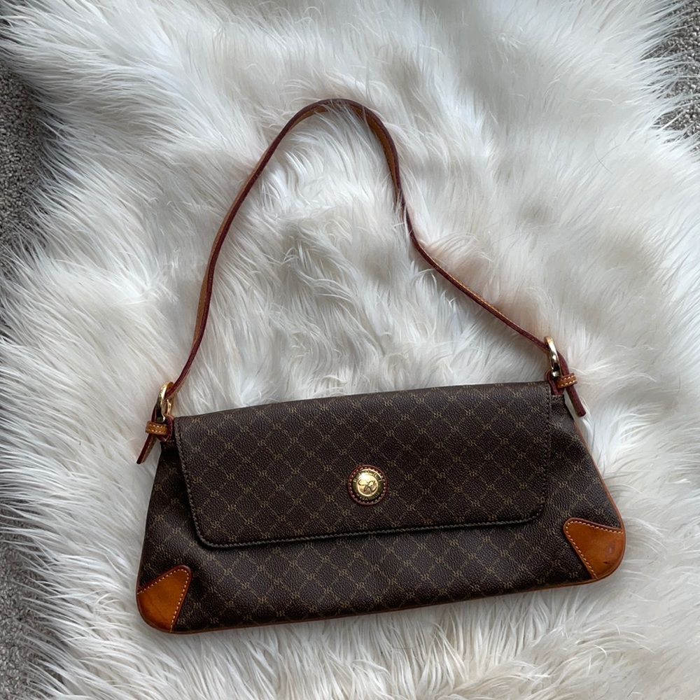 Rioni Signature Flap Slim Shoulder bag EUC